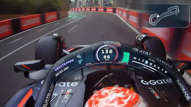Track View: Aan boord met Max Verstappen rond Baku City Circuit