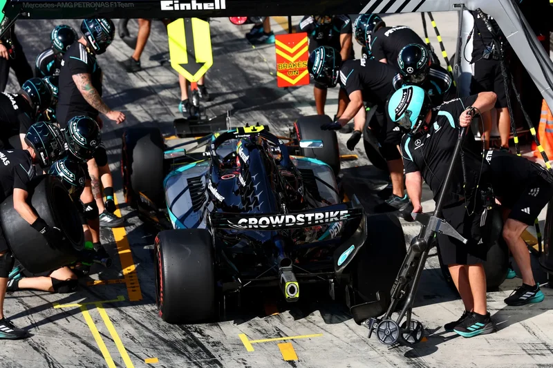 Pierre Gasly toma posición de poste de choque para el gran prix italiano en una sesión de clasificación salvaje