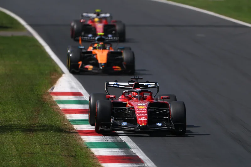 COUVERTURE VIVANTE: 3e PC pour le GP italien