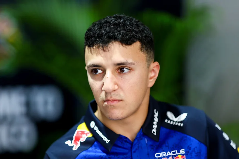 Hadjar apunta a la persistente debilidad de Red Bull por delante de México