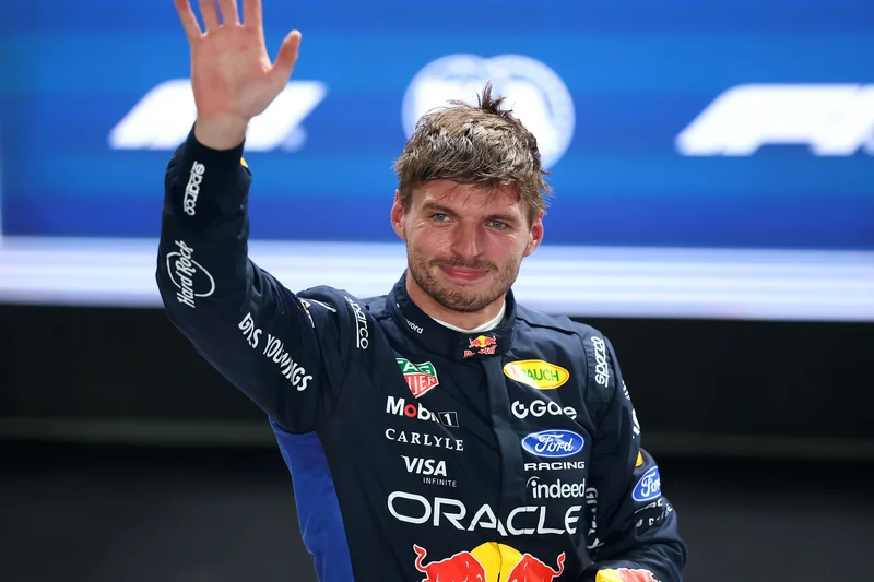 Max Verstappen entra no exclusivo clube de 50 pólos na Fórmula 1