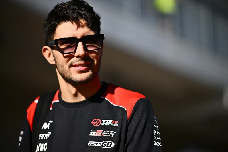 Esteban Ocon insiste che non merita di essere fuori Formula 1 nonostante la firma di Rafael Camara