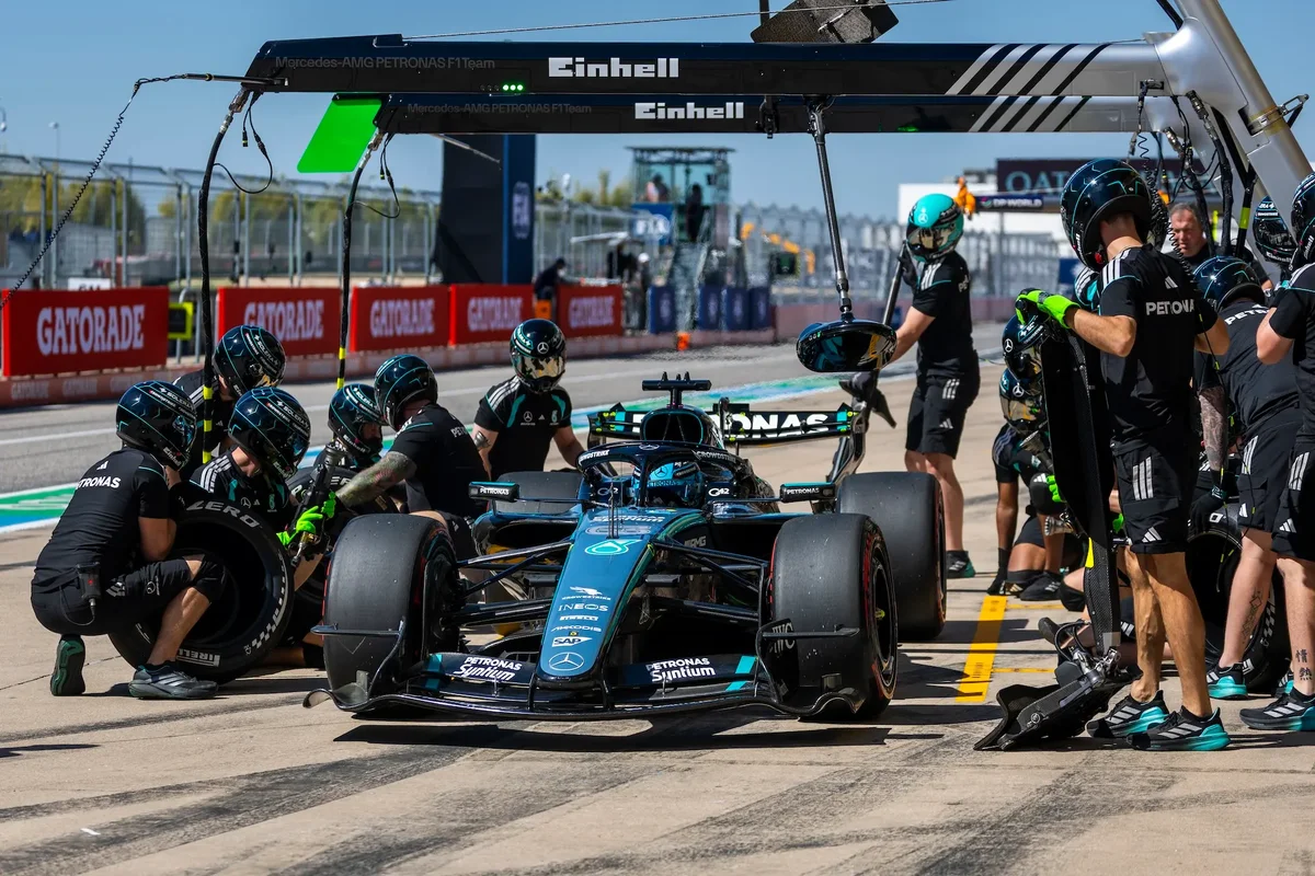 Kimi Antonelli takes pole for Mercedes at the United States GP