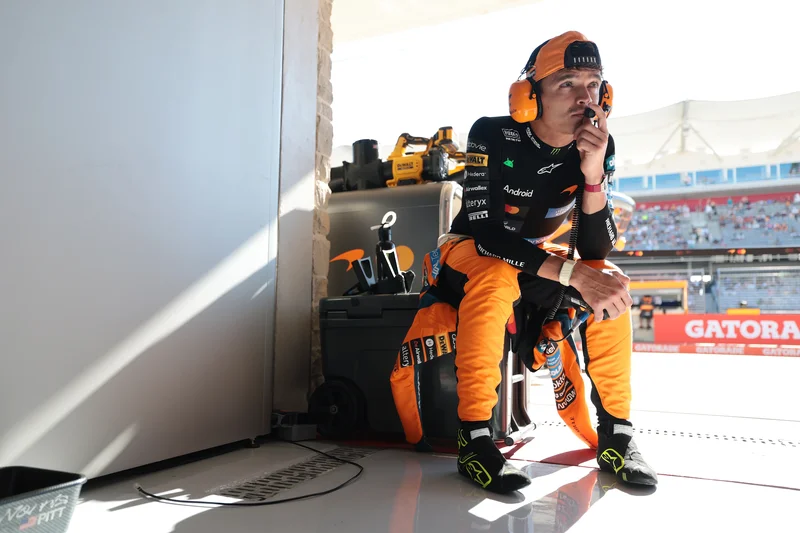 Lando Norris dettagli 'molto difficile' Venerdì gestire lotte per McLaren a Austin