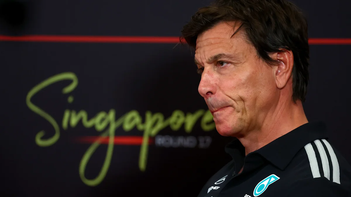 Toto wolff avverte la minaccia Red Bull come Max Verstappen domina a Singapore