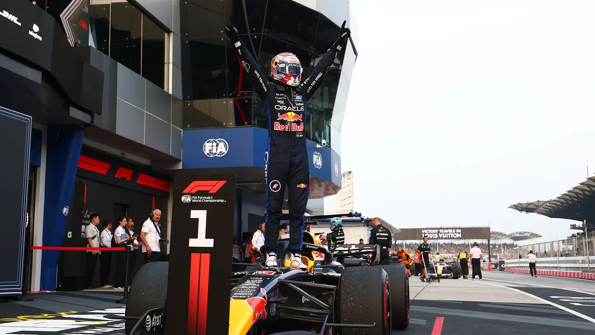 Max Verstappen prend la victoire dominante de Sepang pour Red Bull