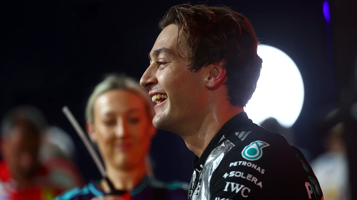 George Russell schnappt sich zweiter in Singapur sprint Qualifying nach der Rückführung auf ältere Mercedes