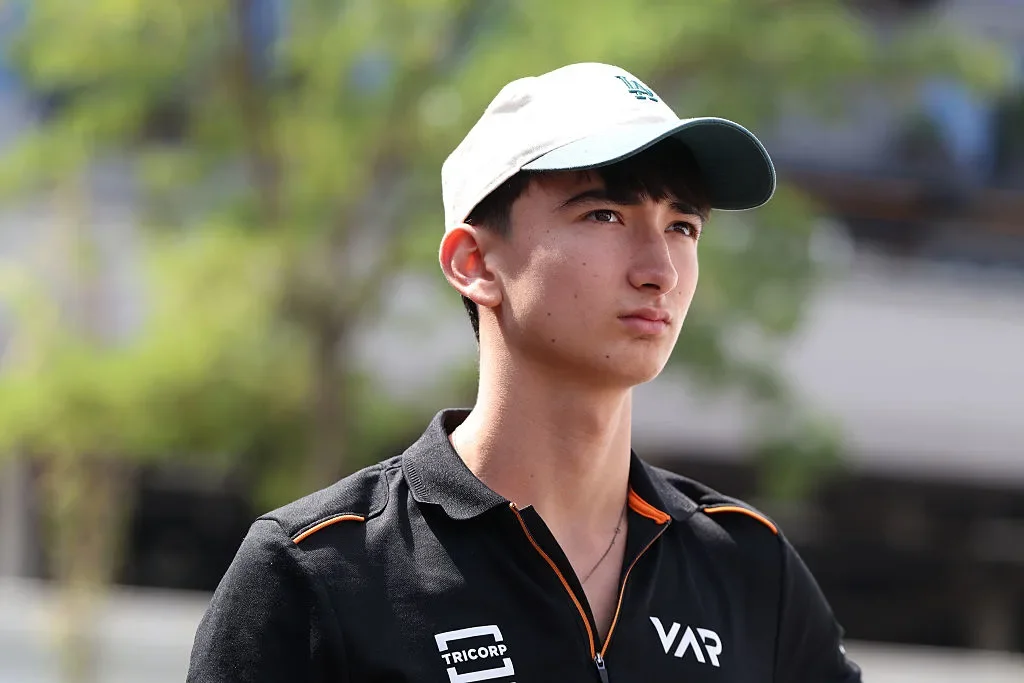 Enzo Deligny stays with Van Amersfoort Racing for the 2027 season