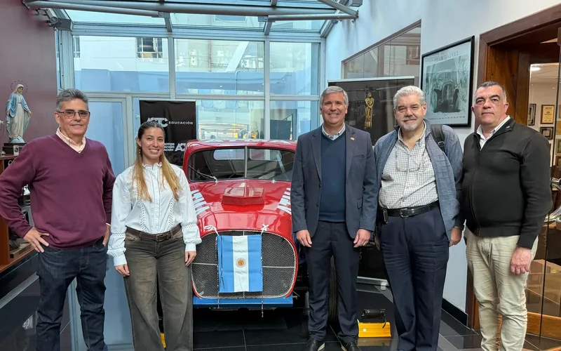 Universidad de Buenos Aires officials visit ACTC headquarters to build educational ties