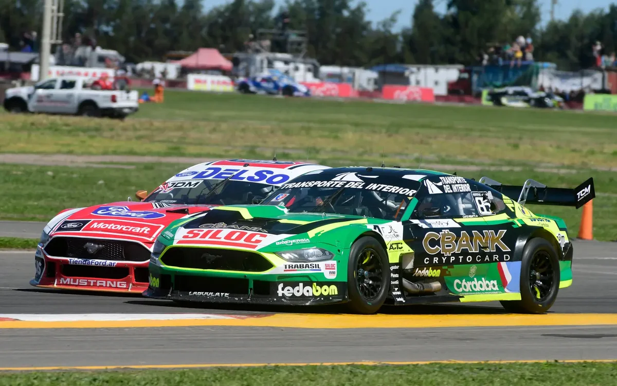 Turismo Carretera brings a Ford Mustang to the biofuels forum in Córdoba