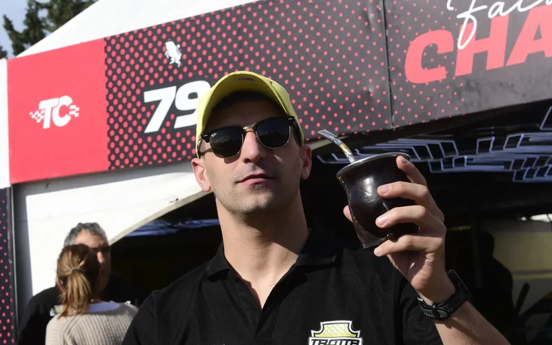 Facundo Chapur survives a chaotic Rosario weekend to hold on in Turismo Carretera