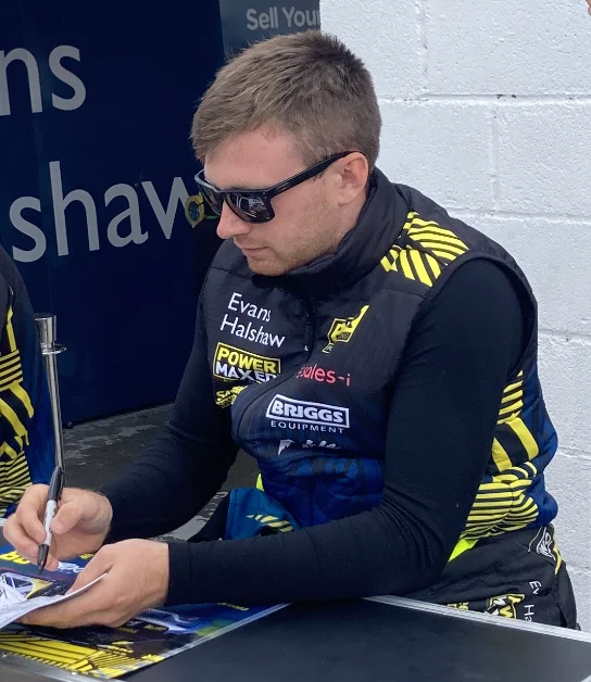 Doble inherits Silverstone win as Moffat penalty delays Sutton title