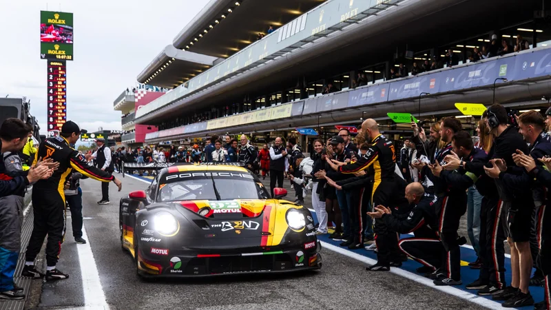 Manthey keeps title hopes alive after breakthrough Barcelona win in FIA WEC