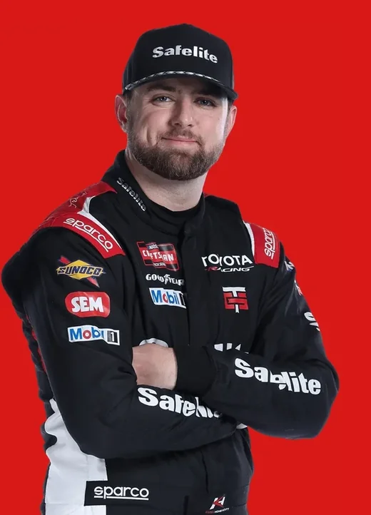 Kaden Honeycutt triumferar i kaotisk, regnförsenad Kansas Truck race