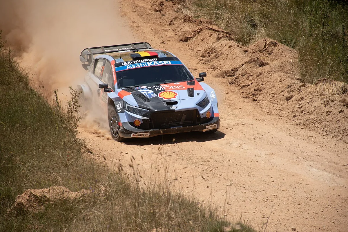 Thierry Neuville Augen skaliert zurück Hyundai WRC Zukunft inmitten von 2027 Regulierung Unsicherheit
