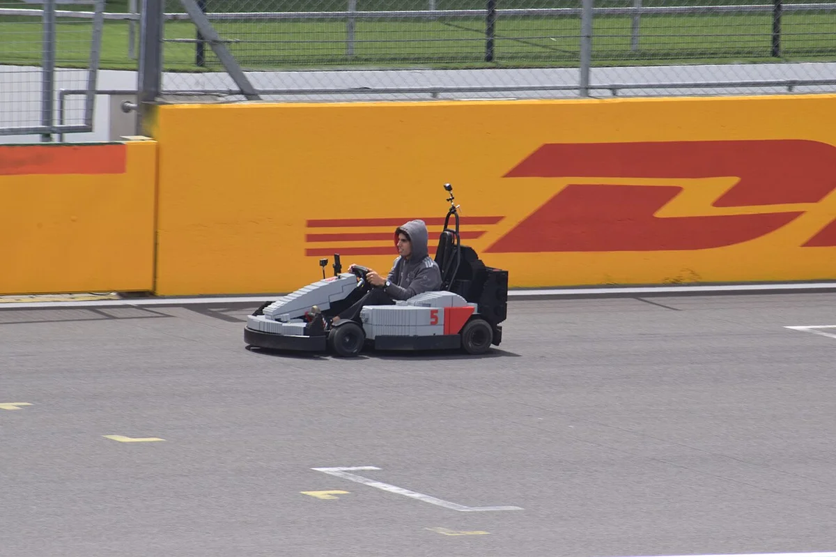 Audi F1 drivers highlight extreme heat engine struggles in Singapore