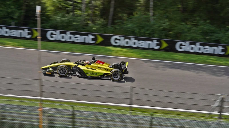 F2 dismisses claims that the title race is finished due to the Iran war