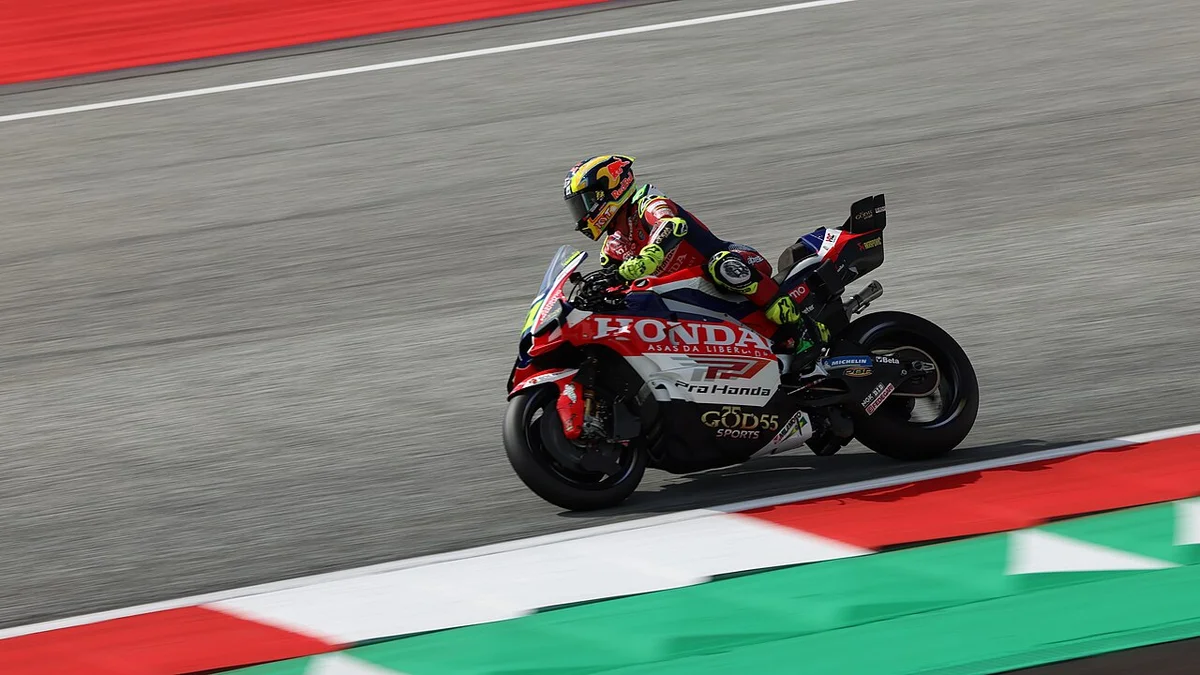 Diogo Moreira steps up to factory Honda squad for 2027