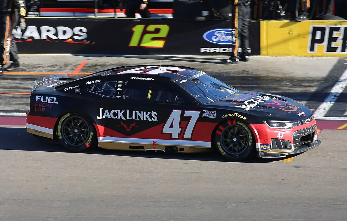 Michael McDowell and Ricky Stenhouse Jr. escape penalties for post-race contact at Charlotte